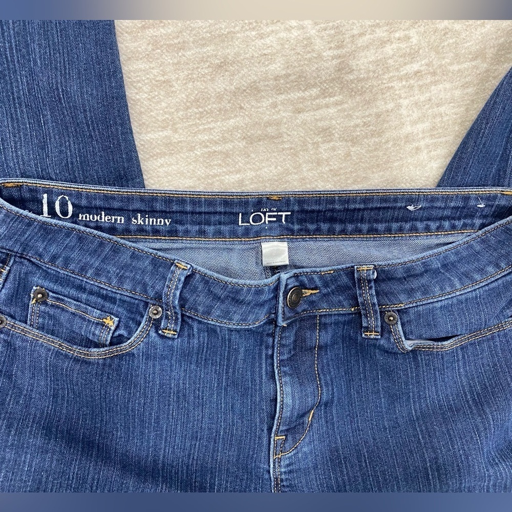 LOFT Modern Skinny Jeans Women’s Size 10 Blue Stretch Denim - Picture 2 of 5